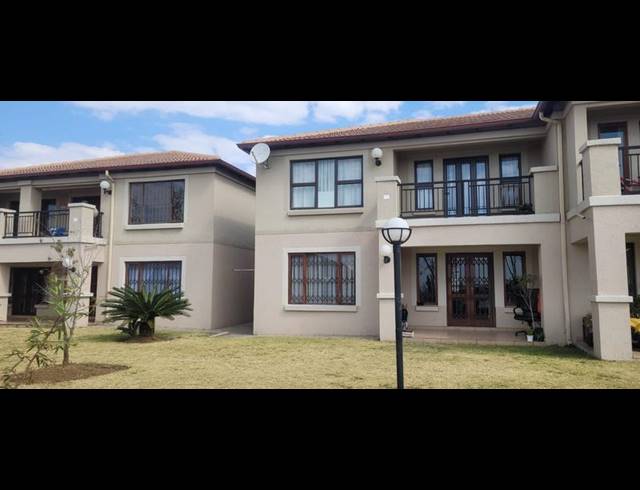 2 BEDROOM TOWNHOUSE FOR SALE IN MEYERSDAL